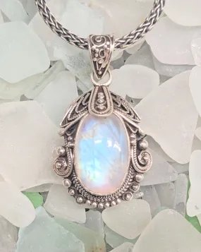 Beautifully Designed Moonstone Pendant